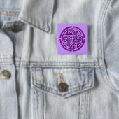 Badge Carré 5 Cm Conception de noeud violet celtique (En situation)