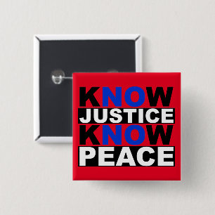 BADGE CARRÉ 5 CM CONNAÎTRE LA JUSTICE CONNAÎTRE LA PAIX
