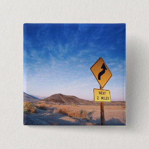 Badge Carré 5 Cm Connectez-vous la route de Death Valley dans le