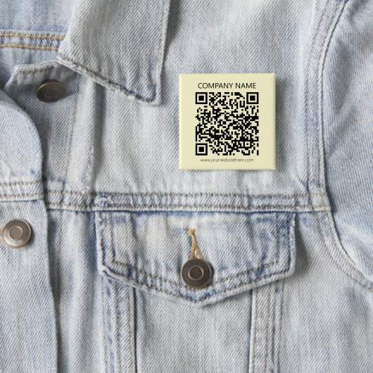 Badge Carré 5 Cm Créer un code QR | Jaune pâle (En situation)
