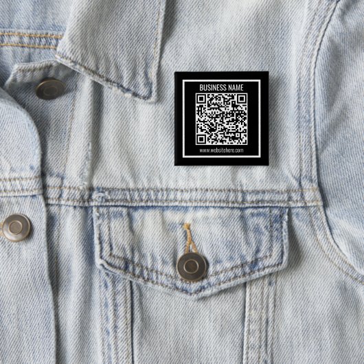 Badge Carré 5 Cm Créer un code QR moderne instantanément (En situation)