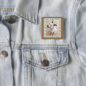 Badge Carré 5 Cm Cute White Reindeer Puppy Dog Peace Joy Brown (En situation)