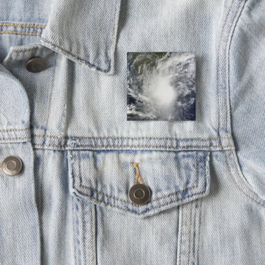 Badge Carré 5 Cm Cyclone Jal (En situation)