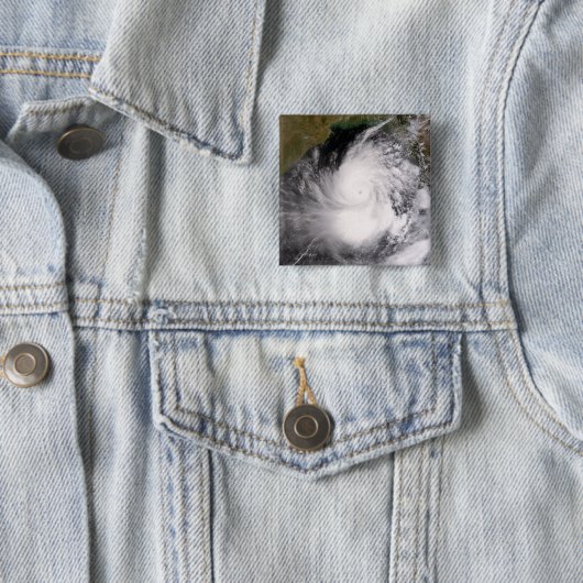 Badge Carré 5 Cm Cyclone tropical Nargis (En situation)