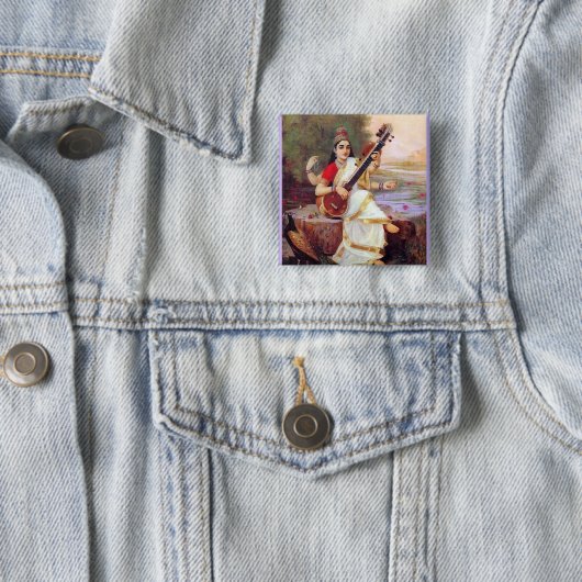 Badge Carré 5 Cm Déesse indoue Saraswati (En situation)