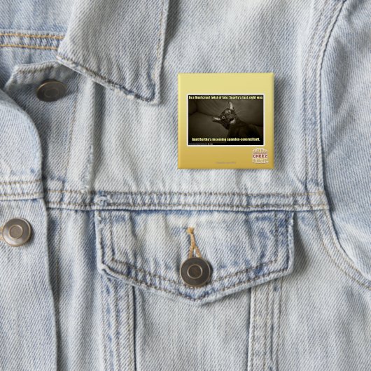 Badge Carré 5 Cm Dernière vue Sparky (En situation)
