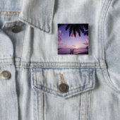 Badge Carré 5 Cm Deux sur la plage, Windjammer Landing, Sainte-Luci (En situation)