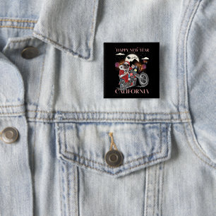 Badge Carré 5 Cm Dog Drives A Motorcycle To California