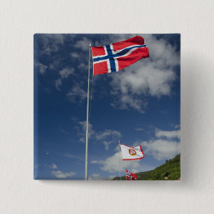 Badge Carré 5 Cm Downtown historic port area of Bergen wth flags