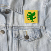 Badge Carré 5 Cm Dragon Rampant Vert (En situation)