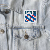 Badge Carré 5 Cm Drapeau de la Frise (En situation)