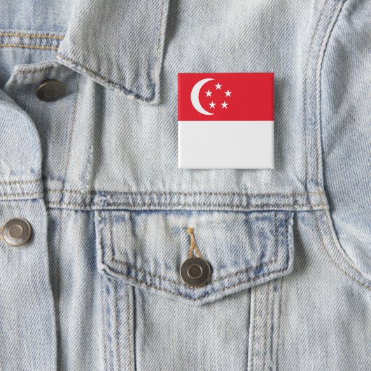 Badge Carré 5 Cm Drapeau de Singapour (En situation)