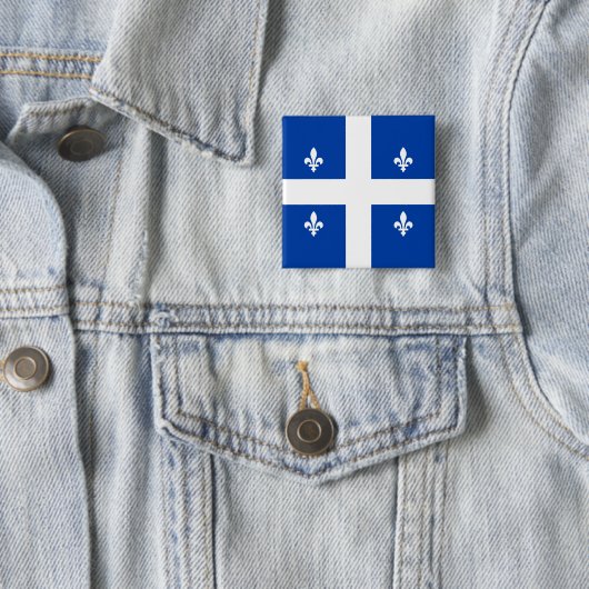 Badge Carré 5 Cm Drapeau du Québec (En situation)