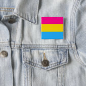 BADGE CARRÉ 5 CM "DRAPEAU PANSEXUAL DE FIERTÉ " (En situation)