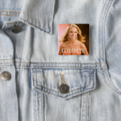 BADGE CARRÉ 5 CM ELIZABETH (En situation)