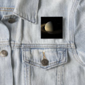 Badge Carré 5 Cm Equinox Saturne (En situation)