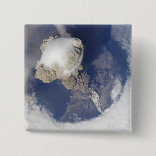 Badge Carré 5 Cm Éruption de volcan de Sarychev