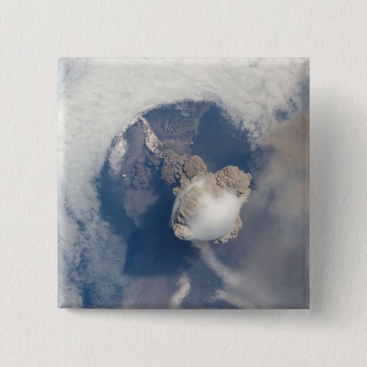 Badge Carré 5 Cm Éruption du volcan Sarychev 2 (Devant)