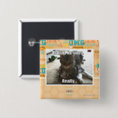 Badge Carré 5 Cm Est l'étreinte. Il aime (Devant & derrière)