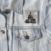 Badge Carré 5 Cm Façade de l'église de St Louis (En situation)