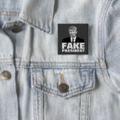 Badge Carré 5 Cm FAUX PRÉSIDENT de Donald Trump (En situation)