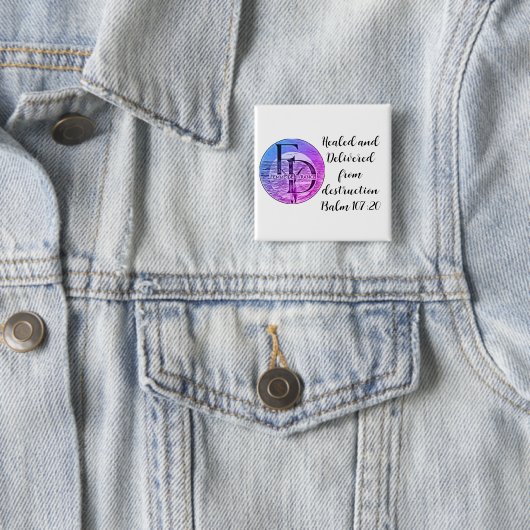 Badge Carré 5 Cm FD Button (En situation)