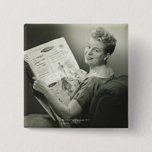 Badge Carré 5 Cm Femme s'asseyant dans la chaise