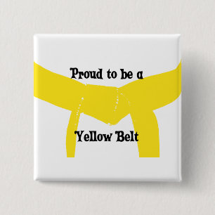 Badge Carré 5 Cm Fier d'être une ceinture jaune