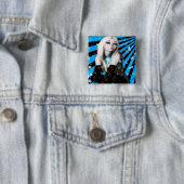 Badge Carré 5 Cm Fille féerique de Frost d'Anime (En situation)