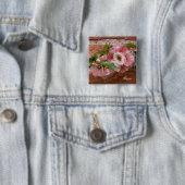 BADGE CARRÉ 5 CM FLEURS (En situation)