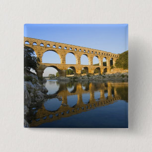 Badge Carré 5 Cm France, Avignon. L'aqueduc romain du Pont du Gard