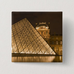 Badge Carré 5 Cm France, Paris. Le Louvre au crépuscule. Crédit 2
