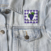 Badge Carré 5 Cm Grape on Violet Plaid (En situation)