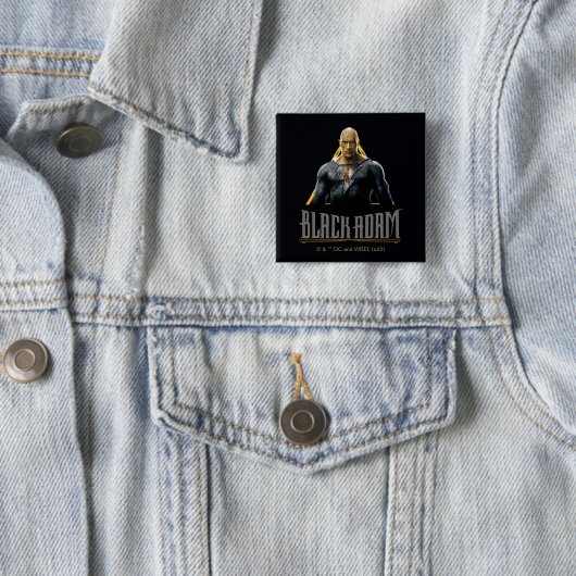 Badge Carré 5 Cm Graphique Caractère et nom Adam noir (En situation)