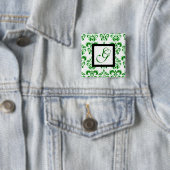 BADGE CARRÉ 5 CM GREEN WHITE DAMASK BLACK SQUARE MONOGRAM (En situation)