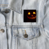 Badge Carré 5 Cm Halloween souriant Jack-o-Lantern (En situation)