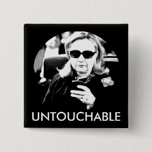 Badge Carré 5 Cm Hillary Clinton intouchable