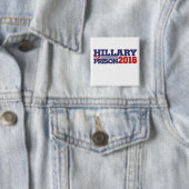 Badge Carré 5 Cm Hillary pour la prison 2016 anti-hillary (En situation)
