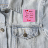 Badge Carré 5 Cm 'I ♥ Boys' (En situation)