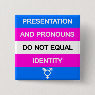 Badge Carré 5 Cm Identité de présentation et de pronoms =/=