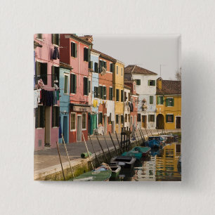 Badge Carré 5 Cm Italie, Burano. Maisons colorées d'aligner un