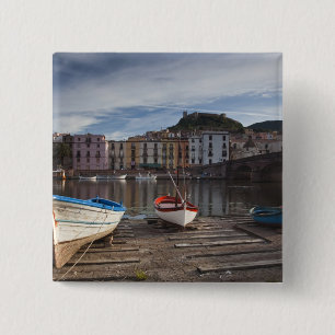 Badge Carré 5 Cm Italie, Sardaigne, Bosa. Rivière Temo et pont