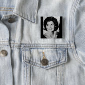 Badge Carré 5 Cm Jackie Kennedy (En situation)