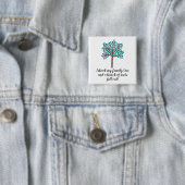 Badge Carré 5 Cm J'ai secoué mon arbre généalogique qu'un groupe (En situation)
