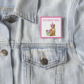 Badge Carré 5 Cm Jolie fille d'anniversaire avec chat Kitty (En situation)