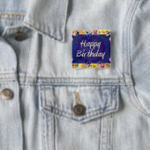 Badge Carré 5 Cm Joyeux anniversaire (En situation)