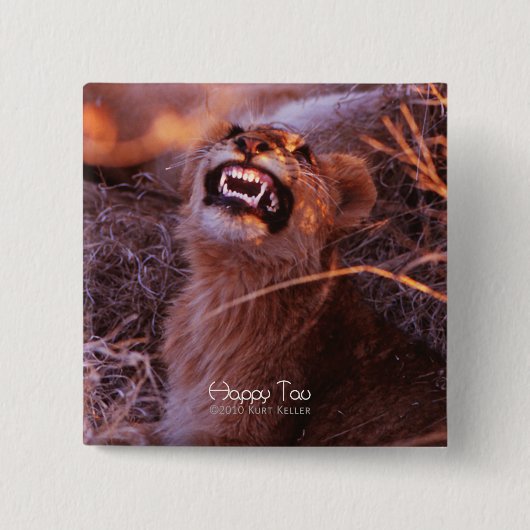 Badge Carré 5 Cm Joyeux Tau, Lion Cub souriant (Devant)
