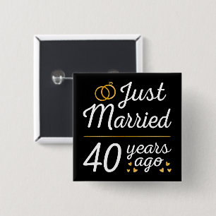 Badge Carré 5 Cm Just Married 40 Years Ago II