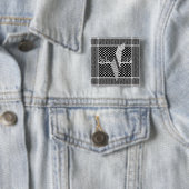 Badge Carré 5 Cm Keffiyeh Palestine Motif blanc (En situation)