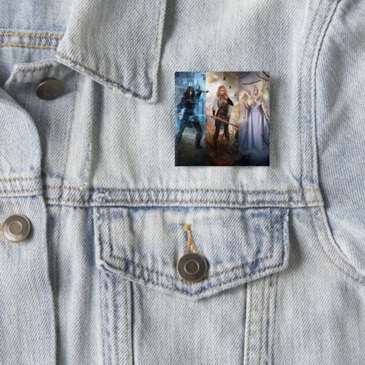 Badge Carré 5 Cm Kingsmen Chronicles Trilogy Imaginaire Art Button  (En situation)